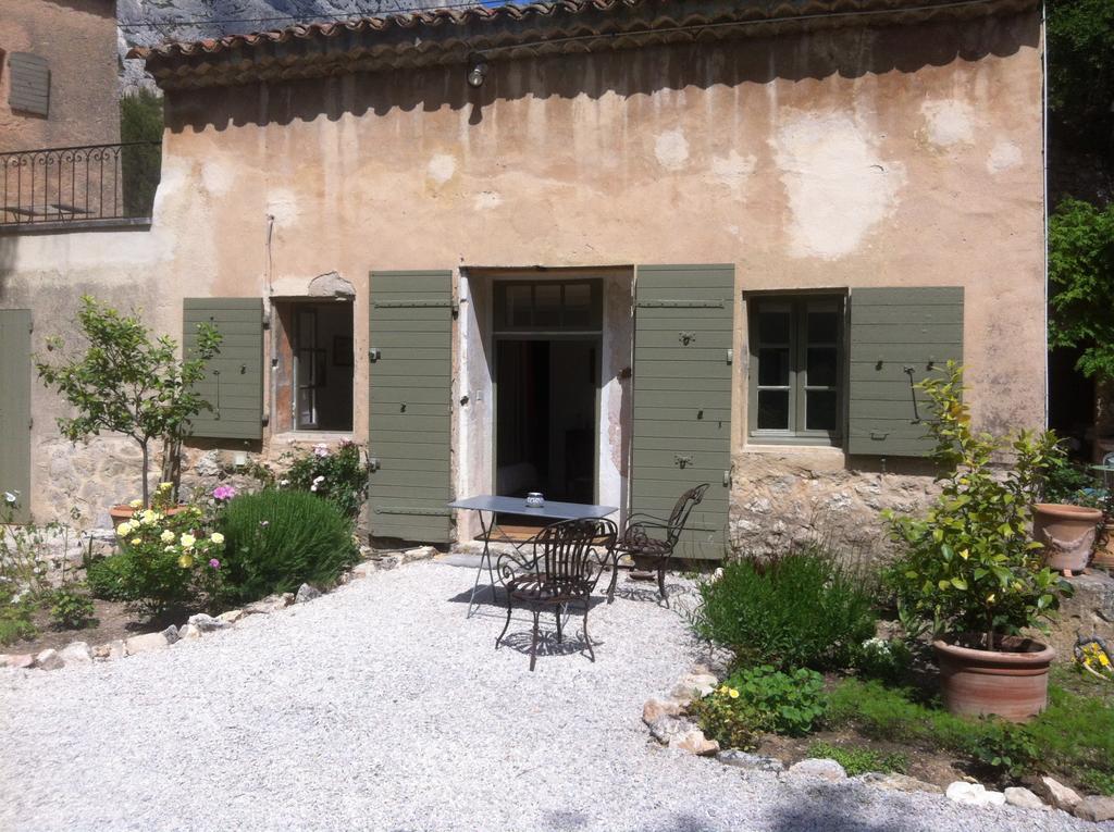 مبيت وإفطار Saint-Antonin-sur-Bayon Le Moulin En Provence المظهر الخارجي الصورة