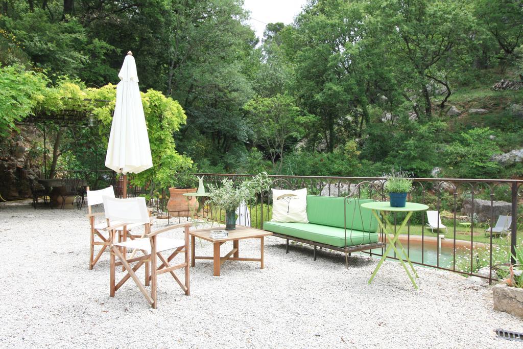 مبيت وإفطار Saint-Antonin-sur-Bayon Le Moulin En Provence المظهر الخارجي الصورة